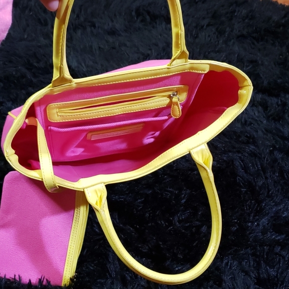 LIZ CLAIBORNE Pink & Yellow bag. - Picture 4 of 8